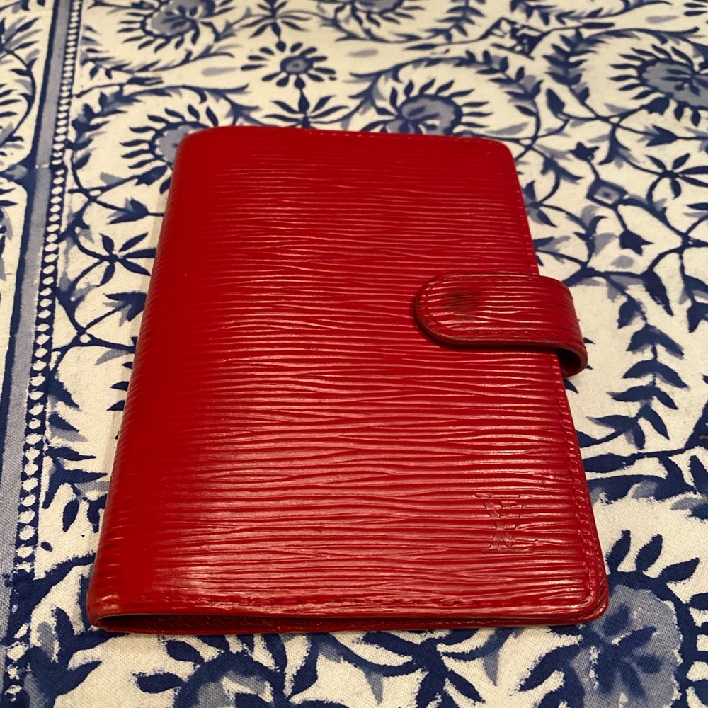Louis Vuitton agenda cover in red epi leather